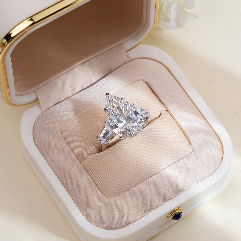 Eco-1888: Crowned Light – Lab-Grown Pear Diamond Three-Stone Ring in 18K White Gold