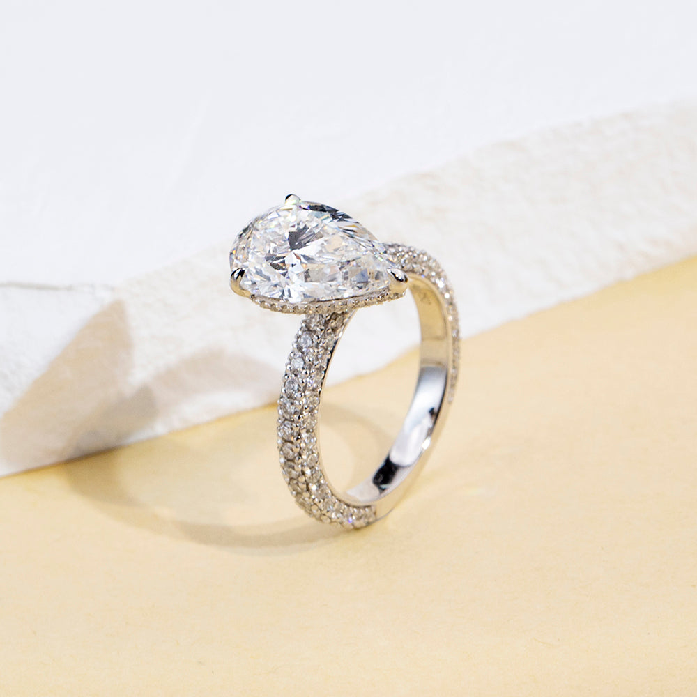 Eco-1897: Teardrop of Light – Lab-Grown Pear Diamond Pavé Ring in 18K White Gold