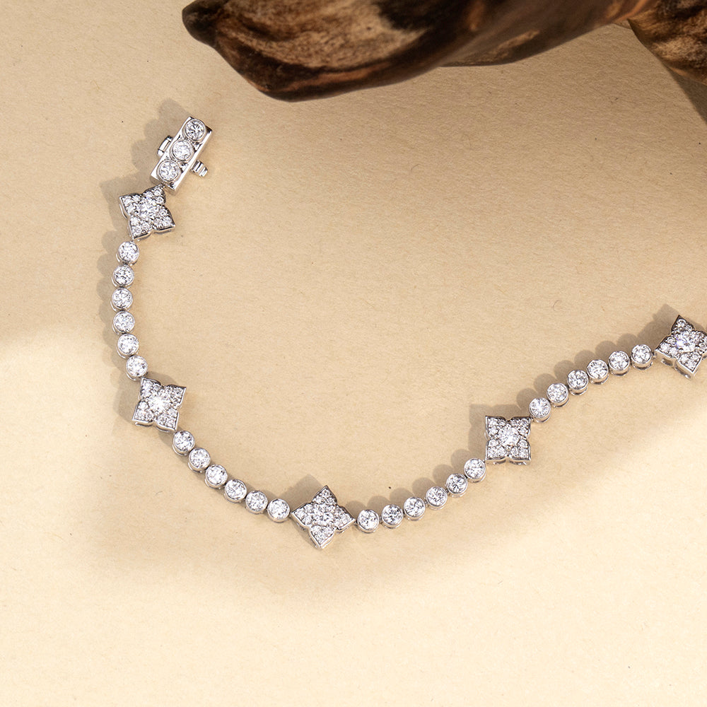 Ecob-641: プリズム・オブ・グレース – 18Kホワイトゴールド製ラボグロウンダイヤモンドブレスレット