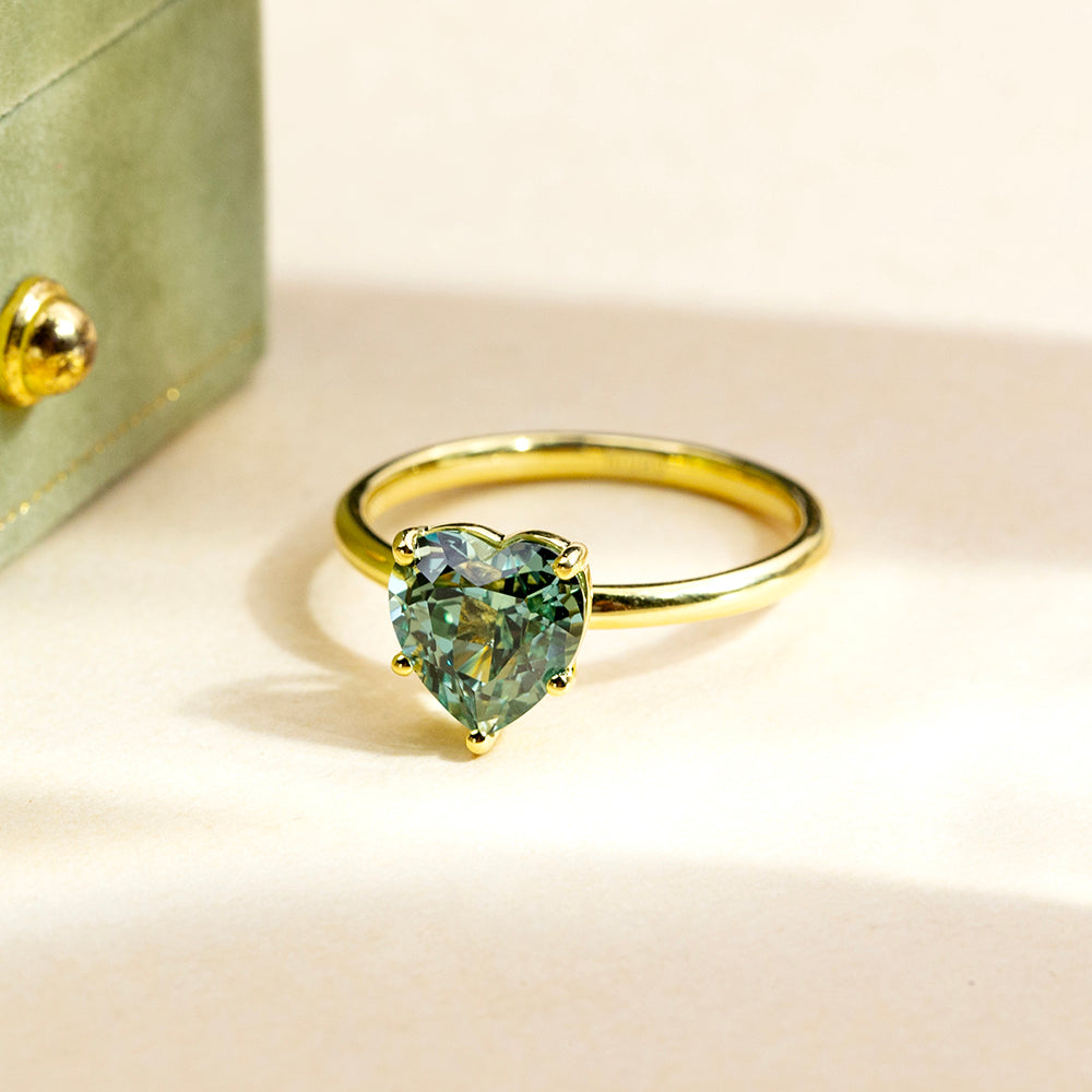 Eco-1907: Heart of Verdant Light – Lab-Grown Green Diamond Ring in 18K Yellow Gold