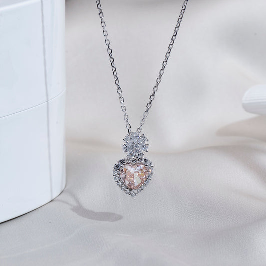 Econ-887 — The Blooming Heart Lab Diamond Pendant