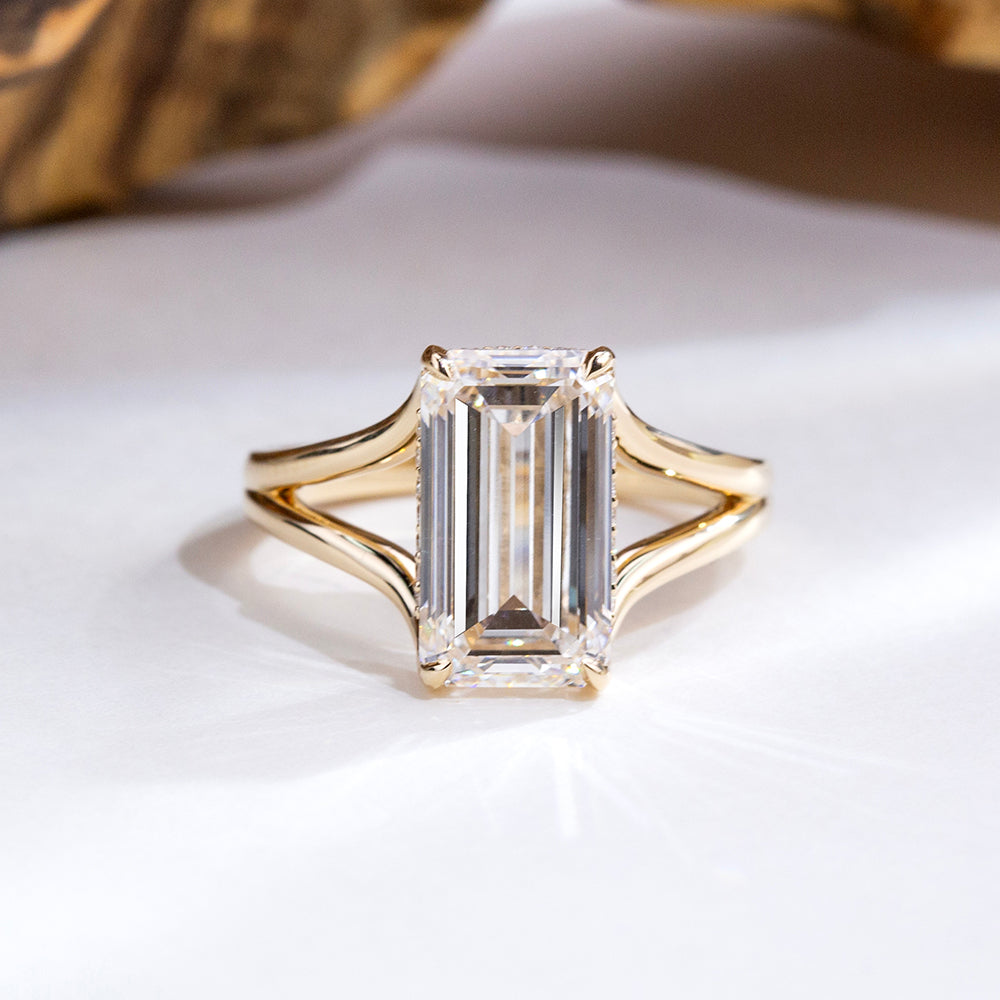Eco-1912: Golden Axis – Lab-Grown Emerald-Cut Diamond Split Shank Ring in 18K Yellow Gold