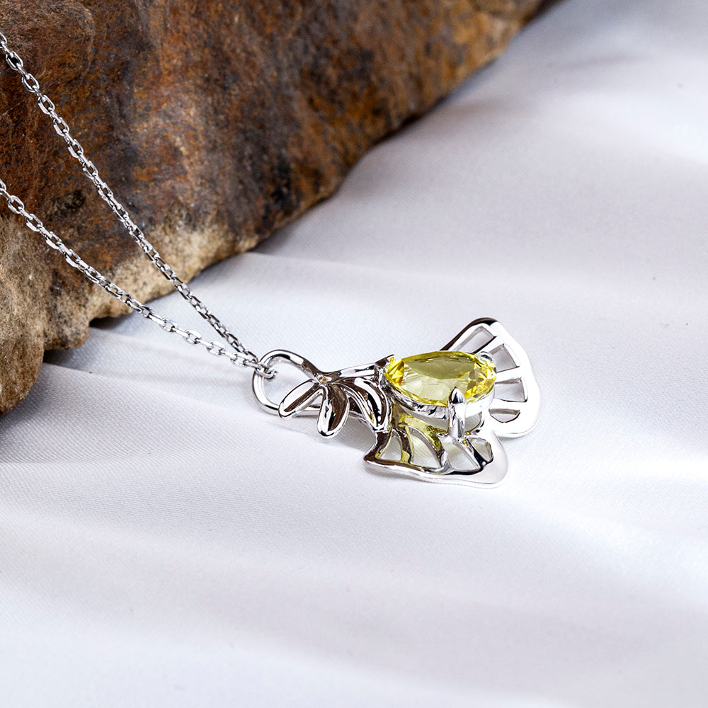 Econ-895 — The Whispering Bloom Lab Diamond Pendant