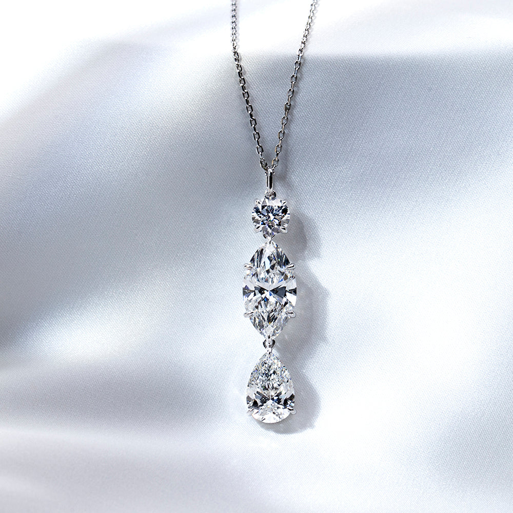 Econ-897 — The Trilogy of Light Lab Diamond Pendant