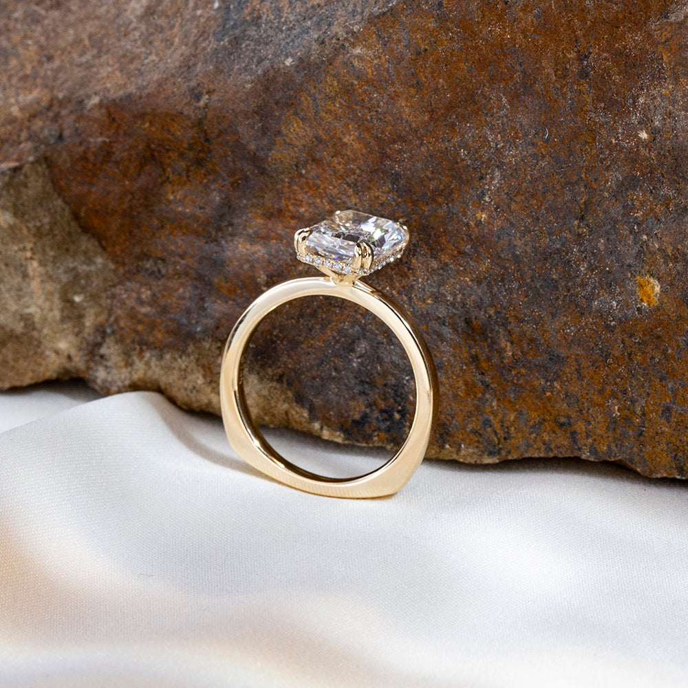 Eco-1825: Golden Clarity – Lab-Grown Radiant Diamond Solitaire Ring in 18K Yellow Gold