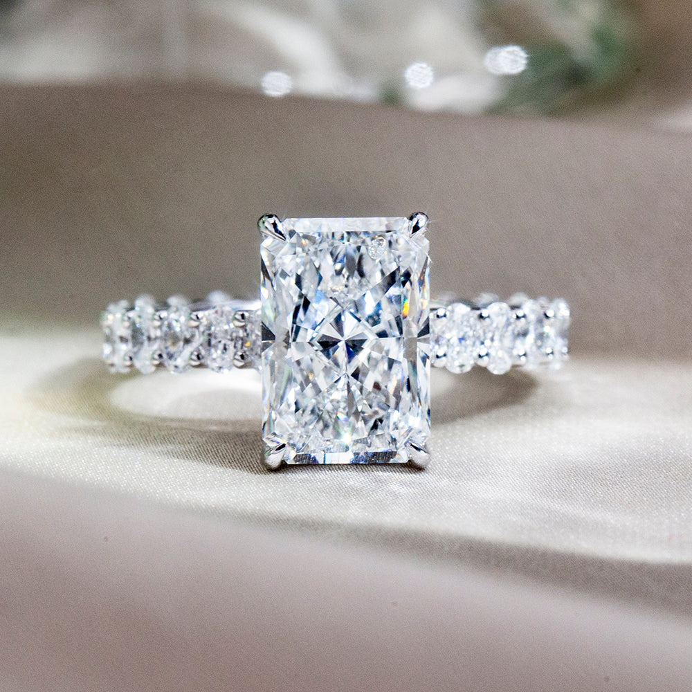 Eco-1832: Radiant Promise – Lab-Grown Diamond Engagement Ring in 18K White Gold