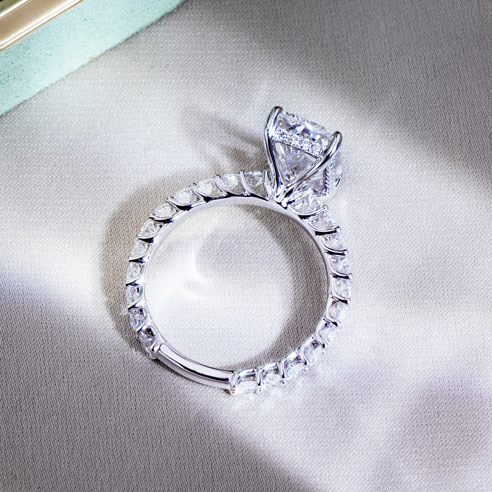 Eco-1832: Radiant Promise – Lab-Grown Diamond Engagement Ring in 18K White Gold