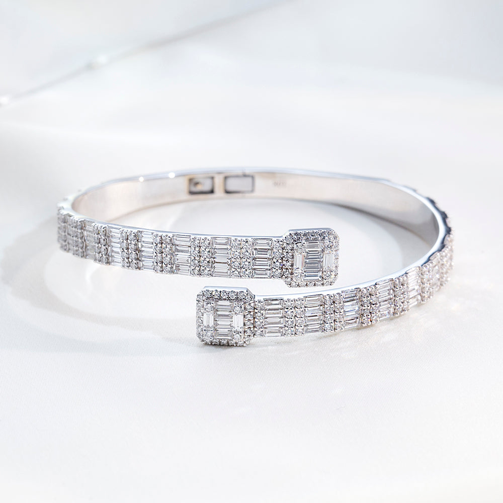 Ecob-639: 輝くグリッド – ラボグロウンバゲットダイヤモンドブレスレット（18Kホワイトゴールド） 