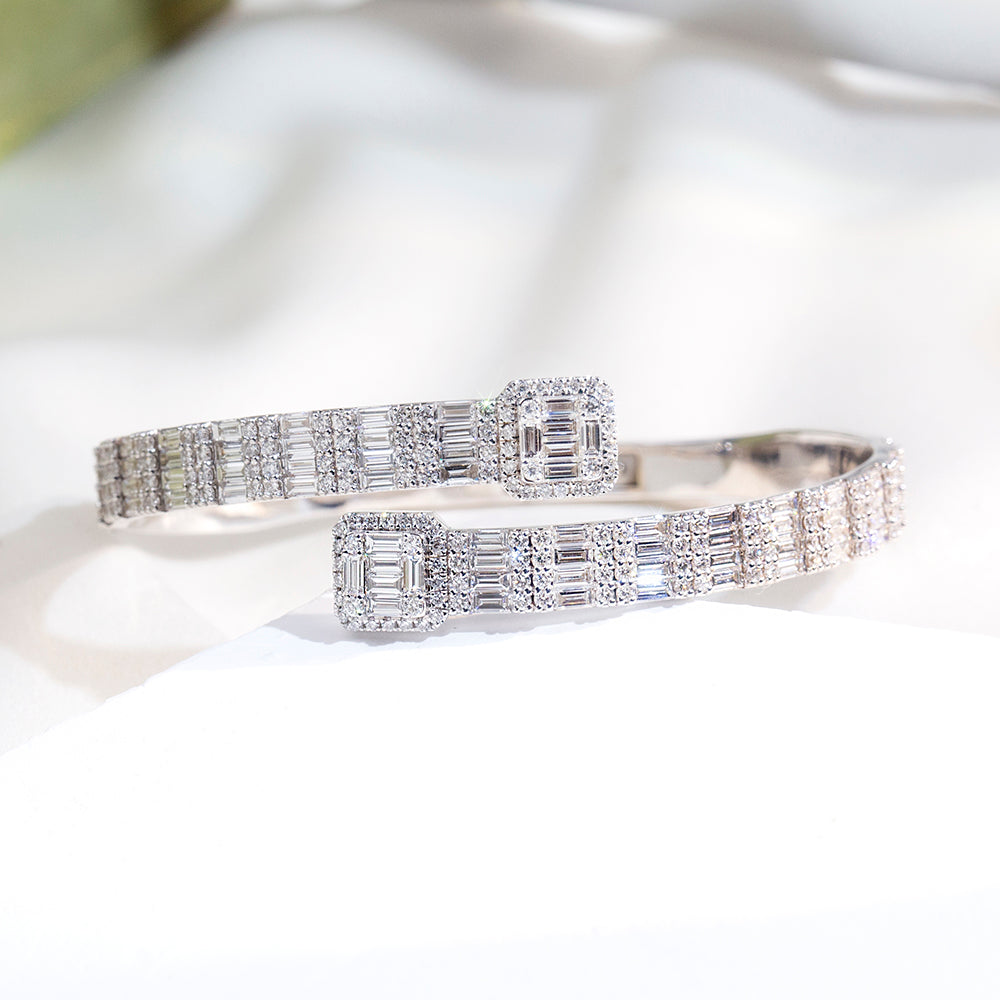 Ecob-639: 輝くグリッド – ラボグロウンバゲットダイヤモンドブレスレット（18Kホワイトゴールド） 