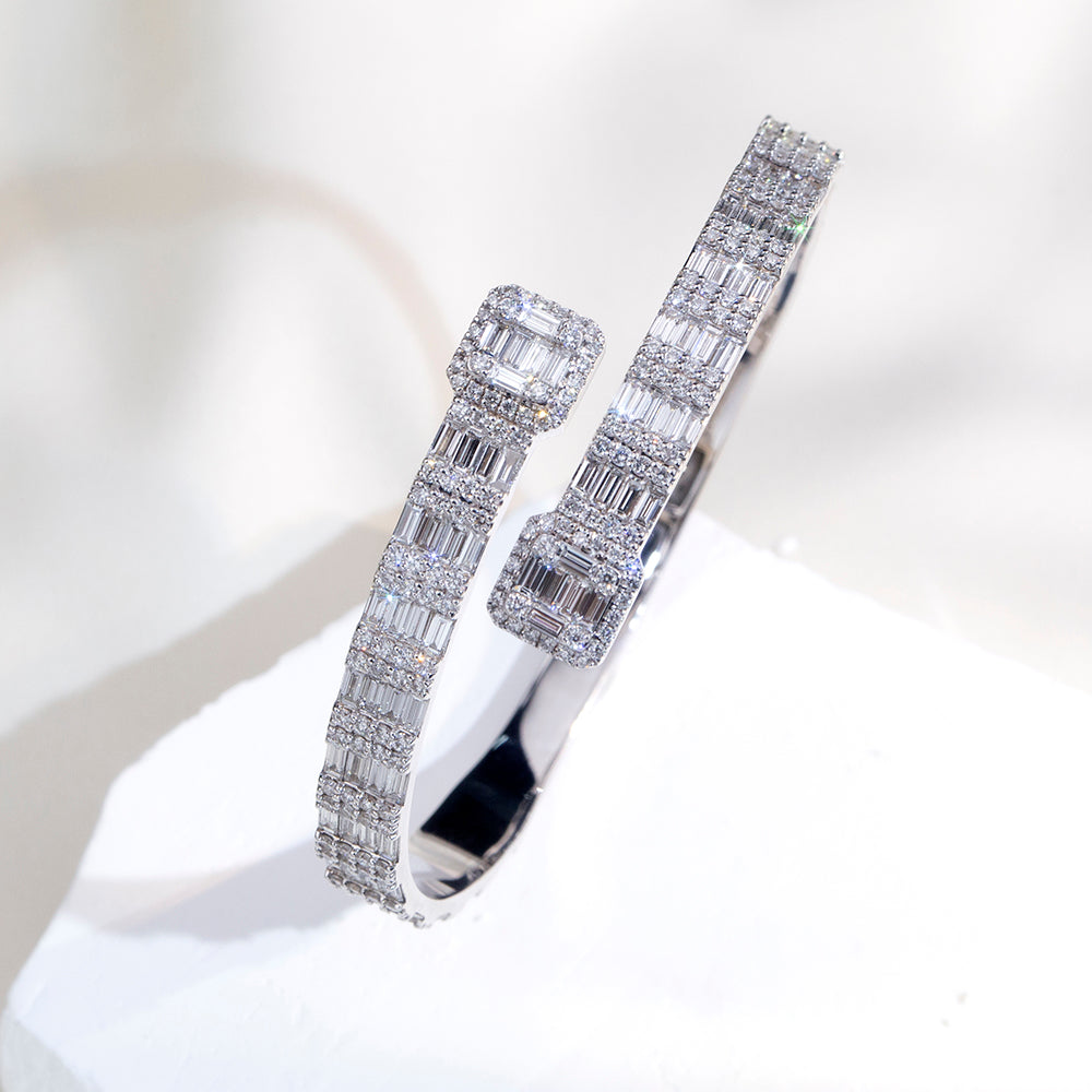 Ecob-639: 輝くグリッド – ラボグロウンバゲットダイヤモンドブレスレット（18Kホワイトゴールド） 