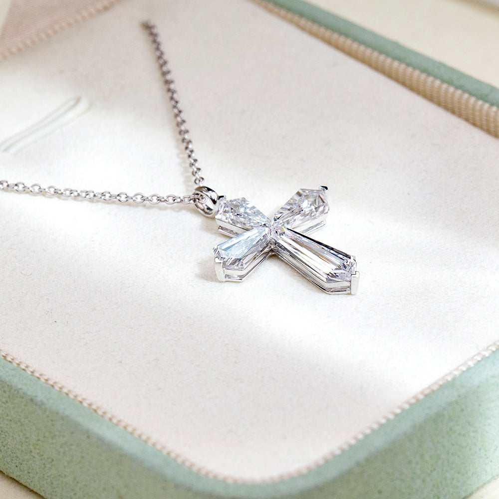 Econ-907 "Grace in Geometry" Lab-Grown Diamond Cross Pendant Necklace