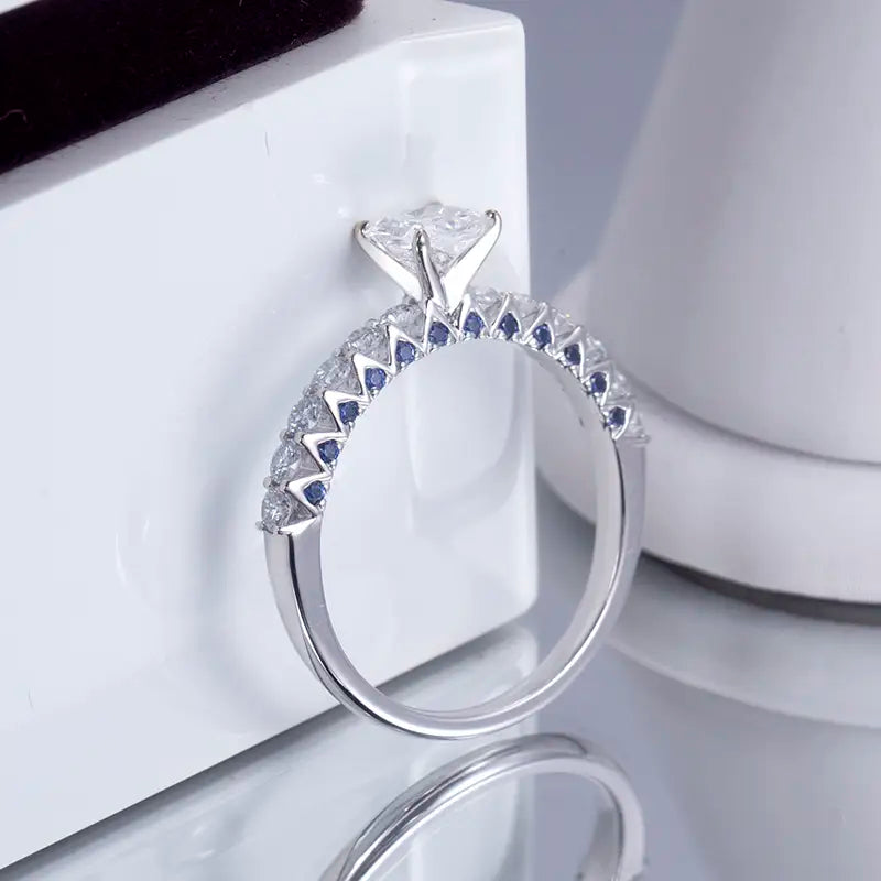 Eco-809 | 0.5ct DE VS2 Lab-Grown Diamond Ring in 18K White Gold By Ecogemma