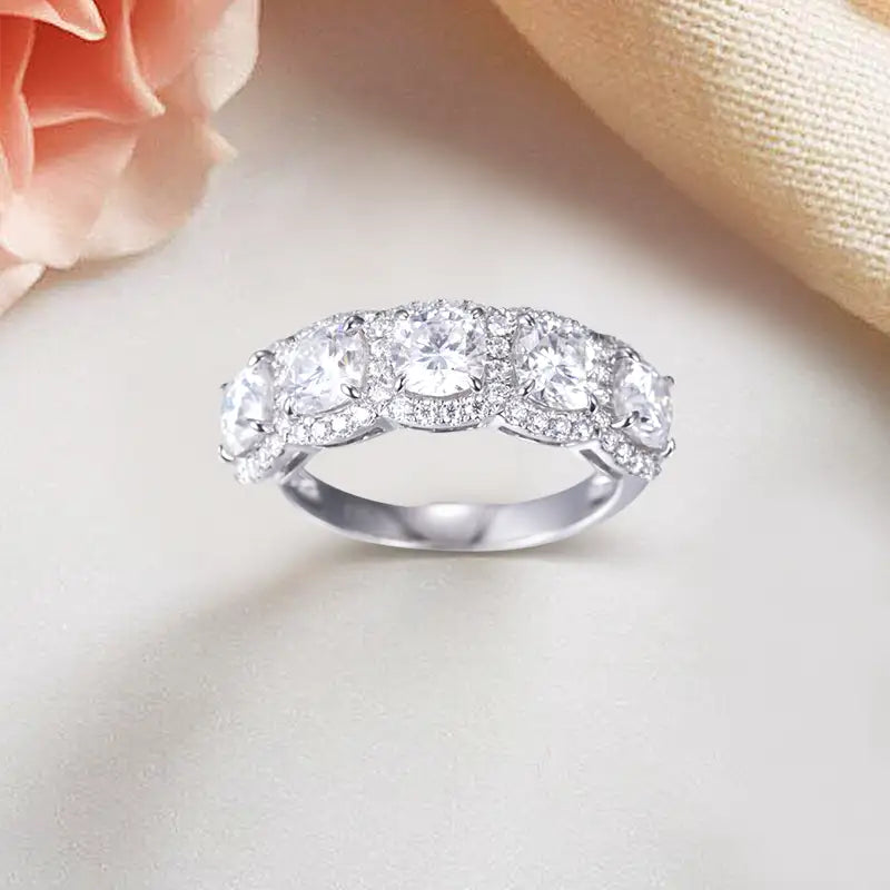 Eco-619 | 18K Gold Cushion-Cut Moissanite Ring – Ecogemma