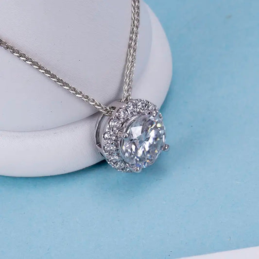 Econ-611 — The Halo of Clarity Lab Diamond Pendant Necklace