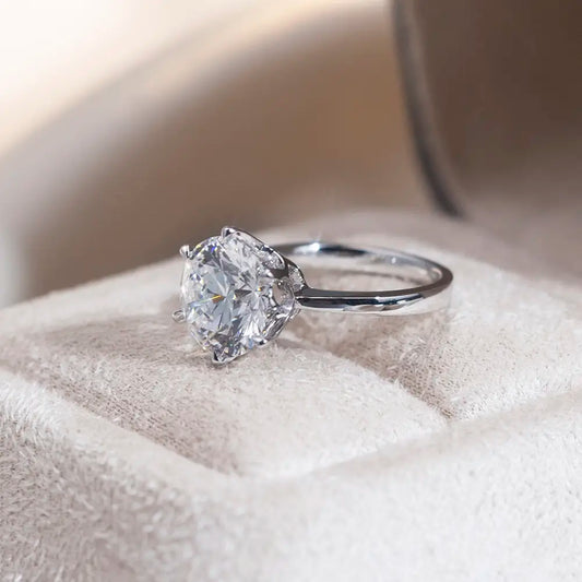 Eco-1661 Platinum Diamond Ring 3.70CT Round Solitaire