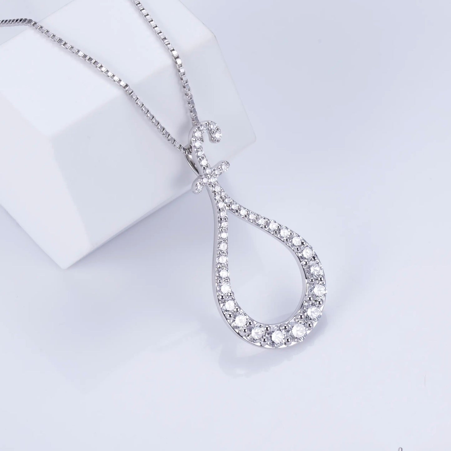 Econ-758 — The Whispered Flame Lab Diamond Pendant
