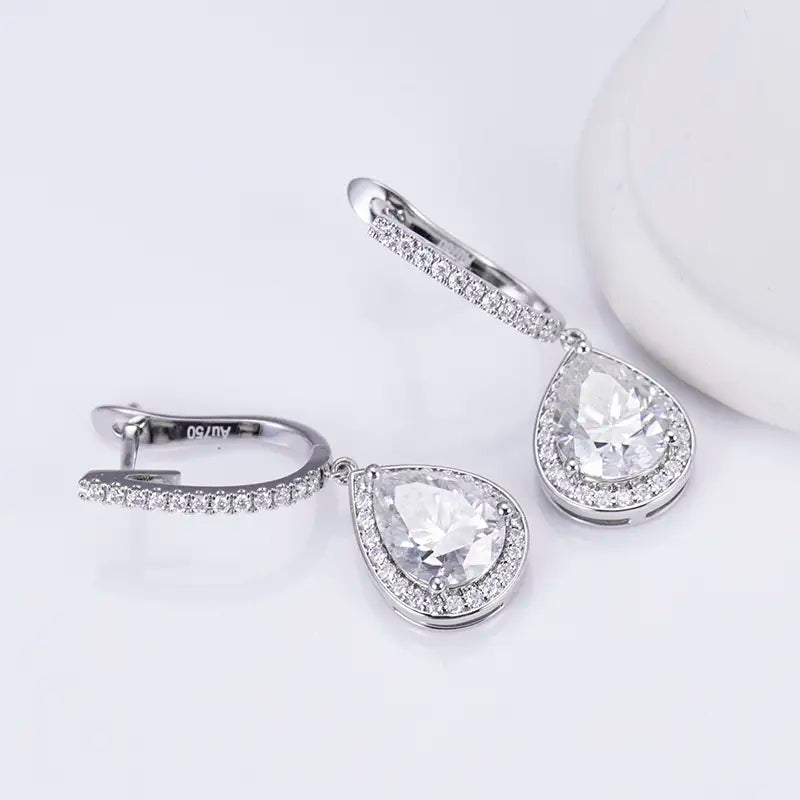 Ecoe-616 — The Eternal Teardrop Halo Lab Diamond Set