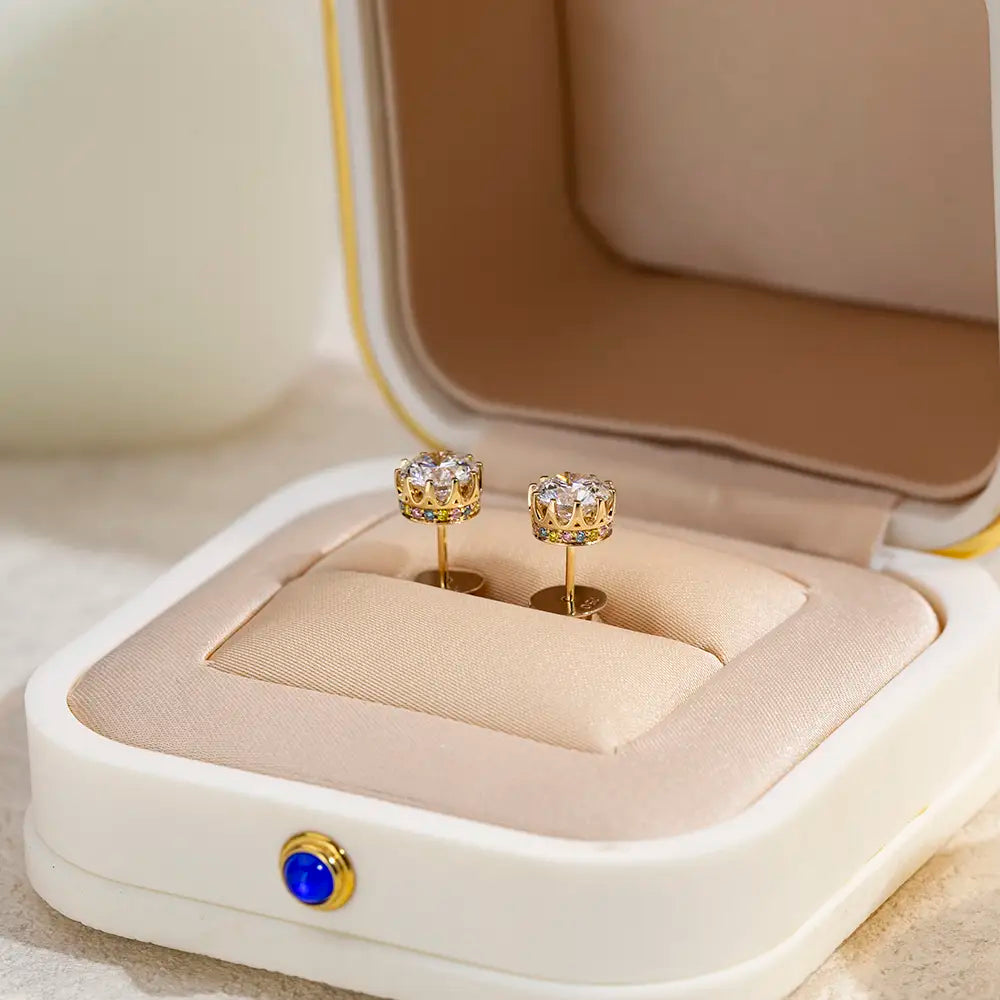 Ecoe-782 — The Royal Bloom Lab Diamond Stud Earrings