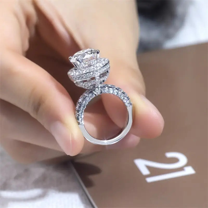 Eco-1443 | 18K White Gold 10CT Round-Cut Lab-Grown Diamond Ring