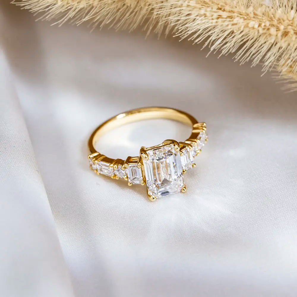 Eco-1810 | 18K Yellow Gold Emerald-Cut Lab Diamond Ring