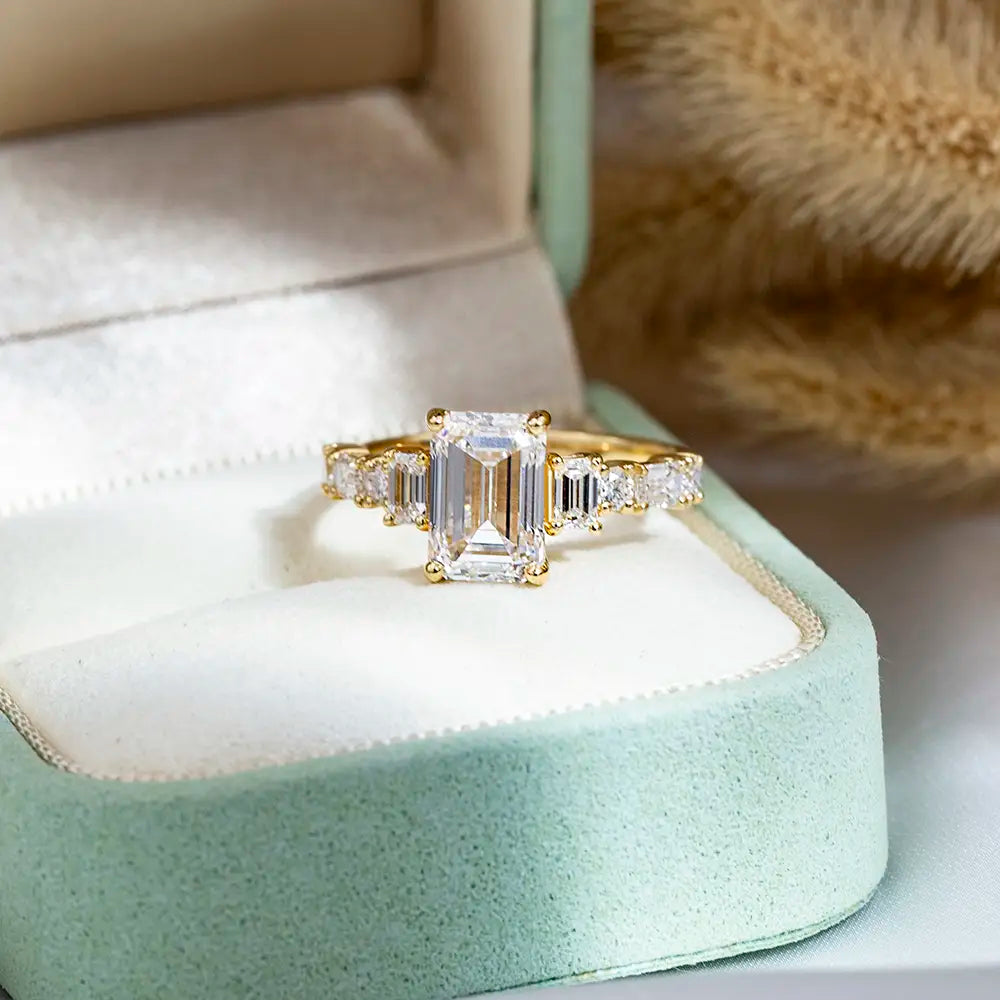 Eco-1810 | 18K Yellow Gold Emerald-Cut Lab Diamond Ring