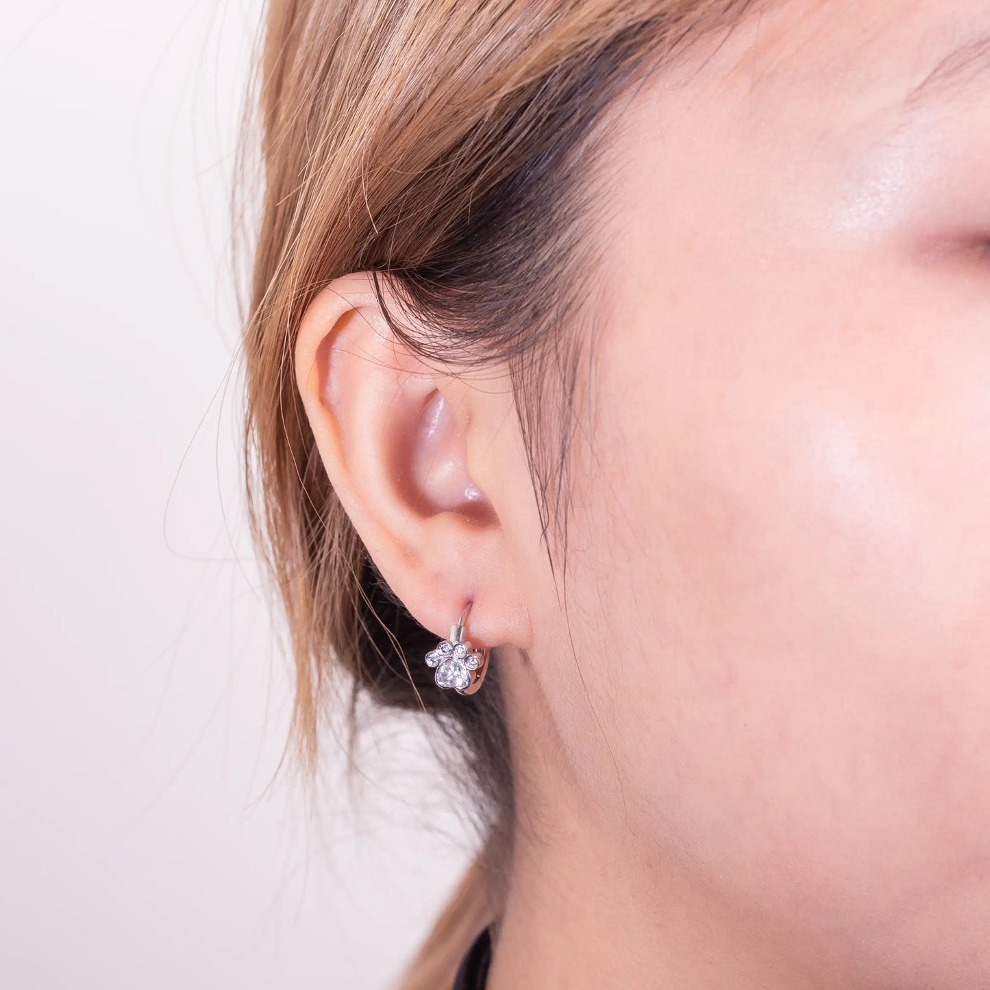 Ecoe-003 — Whisper of Grace Floral & Paw Diamond Earrings