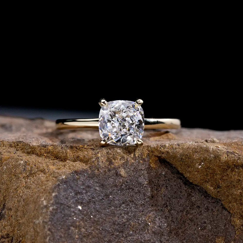 Eco-1699 | Cushion-Cut Lab Diamond Ring in 18K Gold  By Ecogemma
