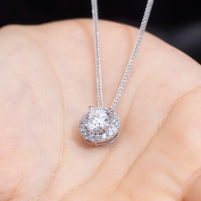 Econ-611 — The Halo of Clarity Lab Diamond Pendant Necklace