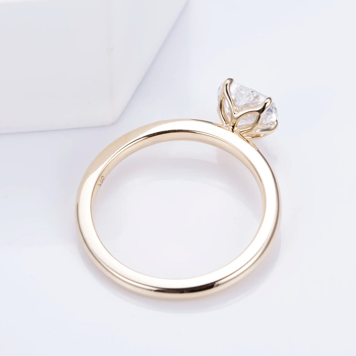 Eco-1357 1.03CT D VS1 Lab-Grown Diamond Solitaire Ring in 14K Gold – Custom by Ecogemma