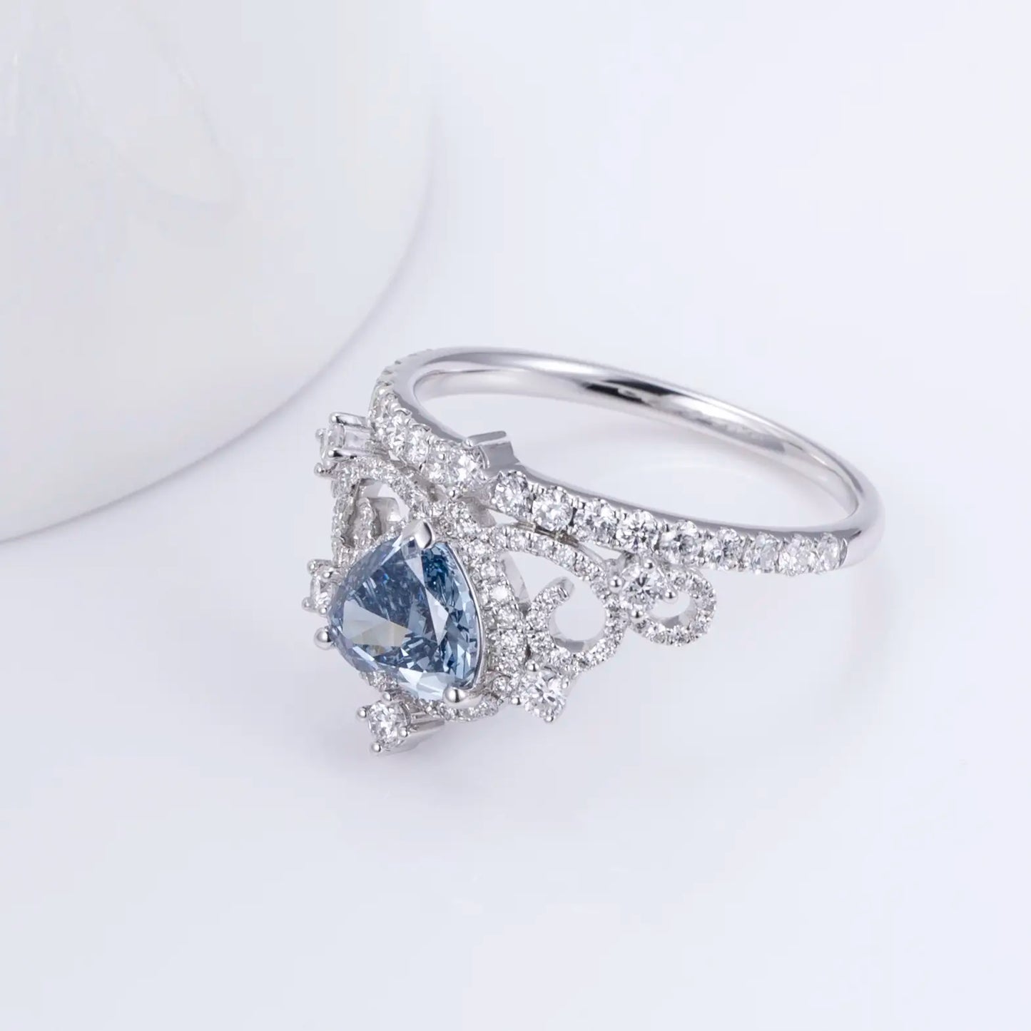 Eco-1418 | 1.15ct Heart-Cut Lab Diamond Ring in 18K Gold  By Ecogemma