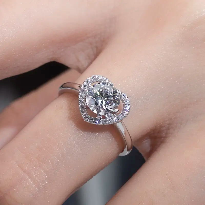 Eco-1108 “Heart For Love” 1CT D VS1 Lab-Grown Diamond Ring in 18K White Gold