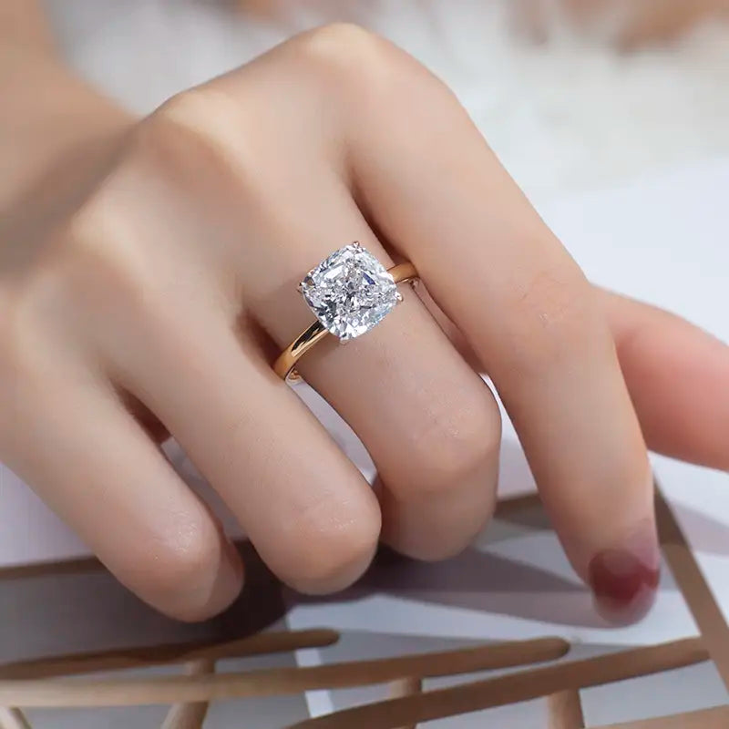Eco-1305 | 18K Gold 5.0CT Cushion-Cut Lab-Grown Diamond Solitaire Ring