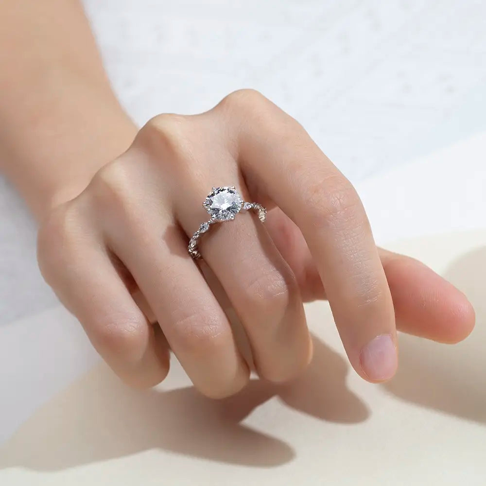 Eco-1662 | 18K White Gold 2.5CT Round-Cut Lab-Grown Diamond Engagement Ring