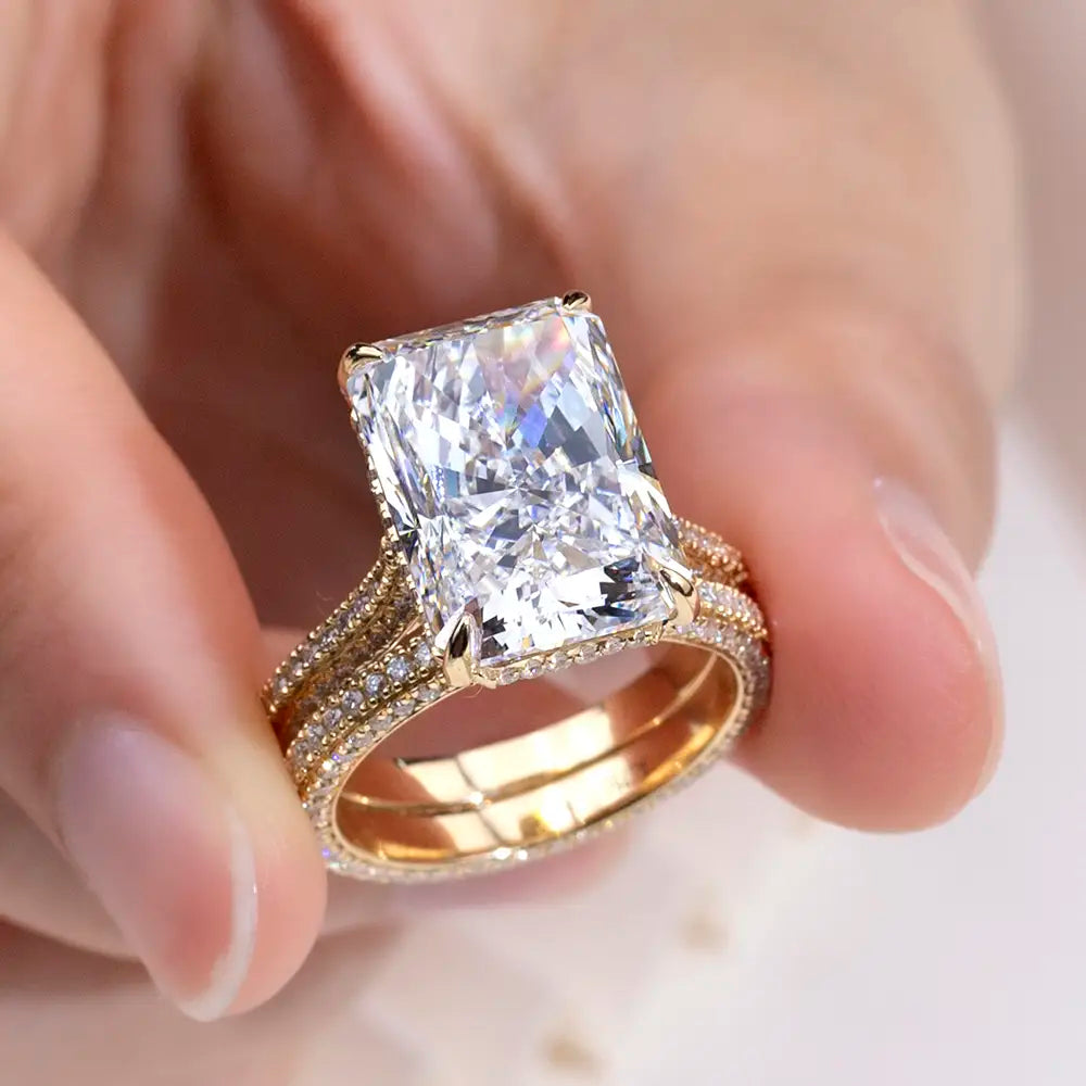 Eco-1808 | 18K Yellow Gold 10CT Radiant-Cut Lab Diamond Ring