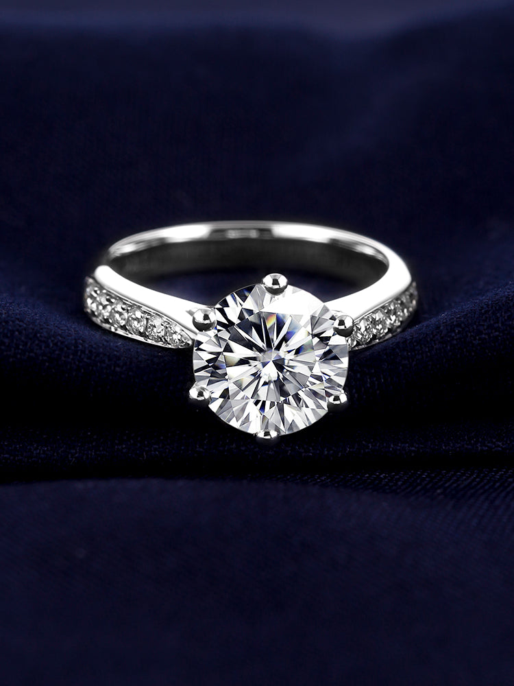 Eco—022: 1.0ct D VS1 Round Cut Lab-Grown Diamond Ring in 18K White Gold By Ecogemma · IGI Certified