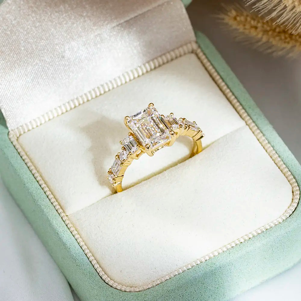 Eco-1810 | 18K Yellow Gold Emerald-Cut Lab Diamond Ring