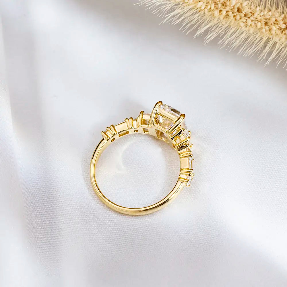 Eco-1810 | 18K Yellow Gold Emerald-Cut Lab Diamond Ring