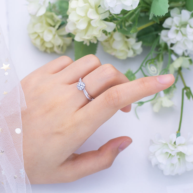 Eco-709: Hilo Celestial – Anillo solitario con pavé de diamantes cultivados en laboratorio en oro blanco de 18 quilates