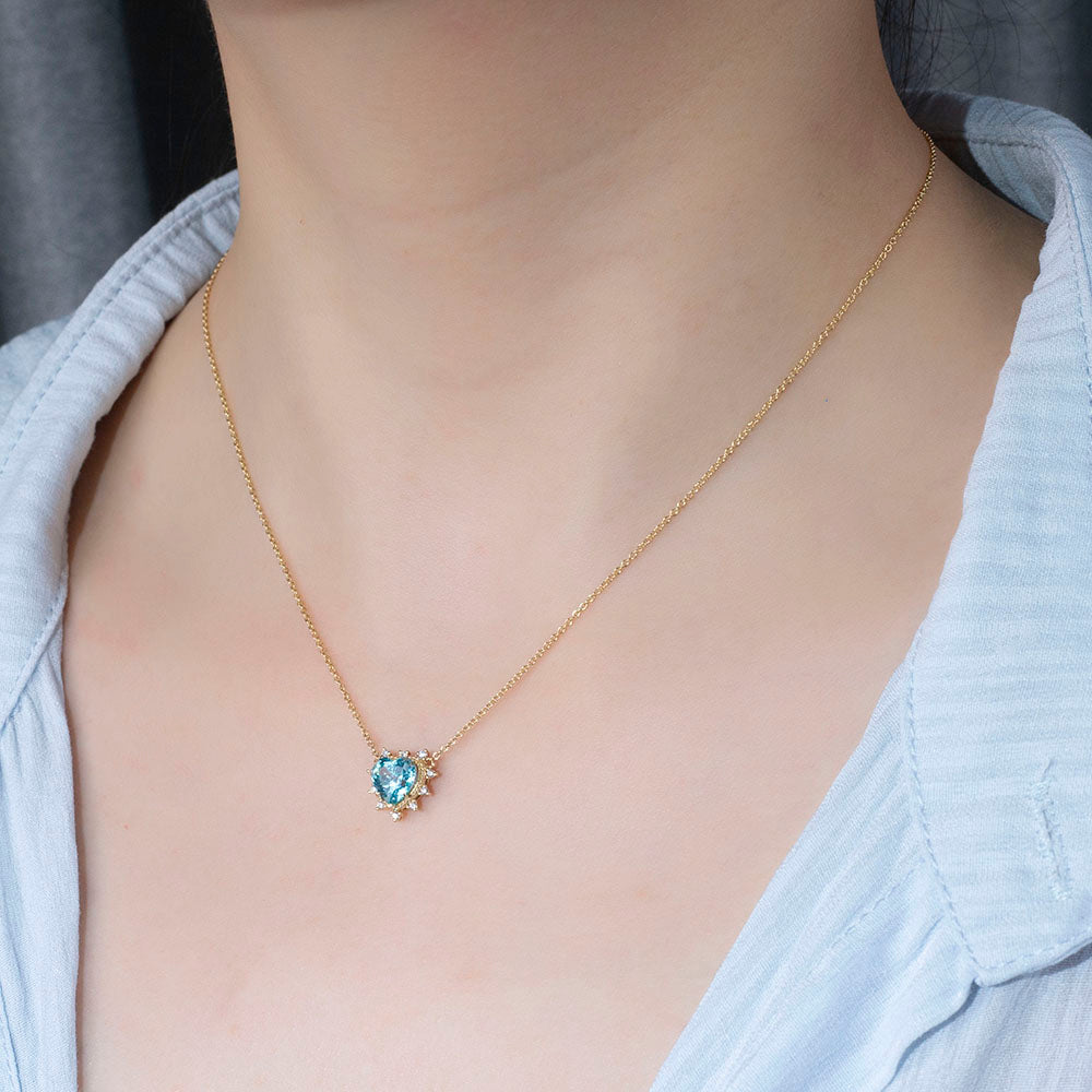 Econ-913 "Ocean Heartlight" Lab-Grown Blue Sapphire Halo Pendant Necklace