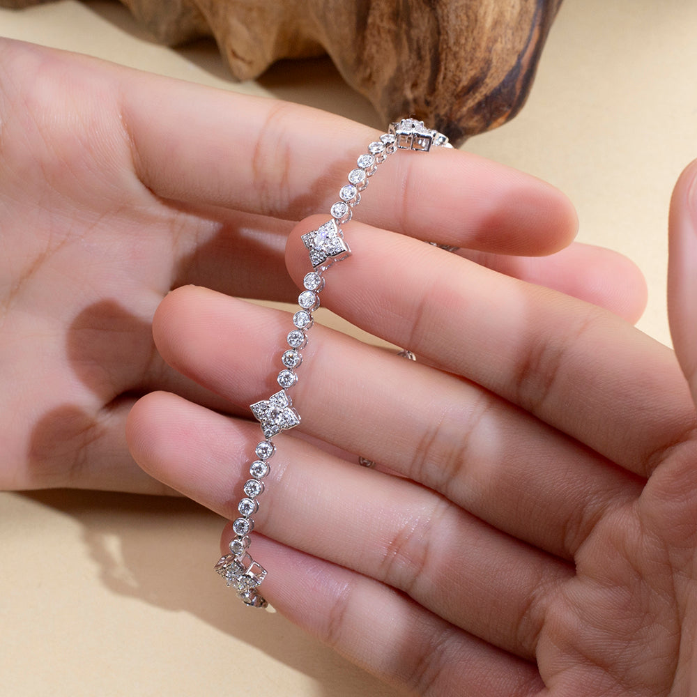 Ecob-641: プリズム・オブ・グレース – 18Kホワイトゴールド製ラボグロウンダイヤモンドブレスレット