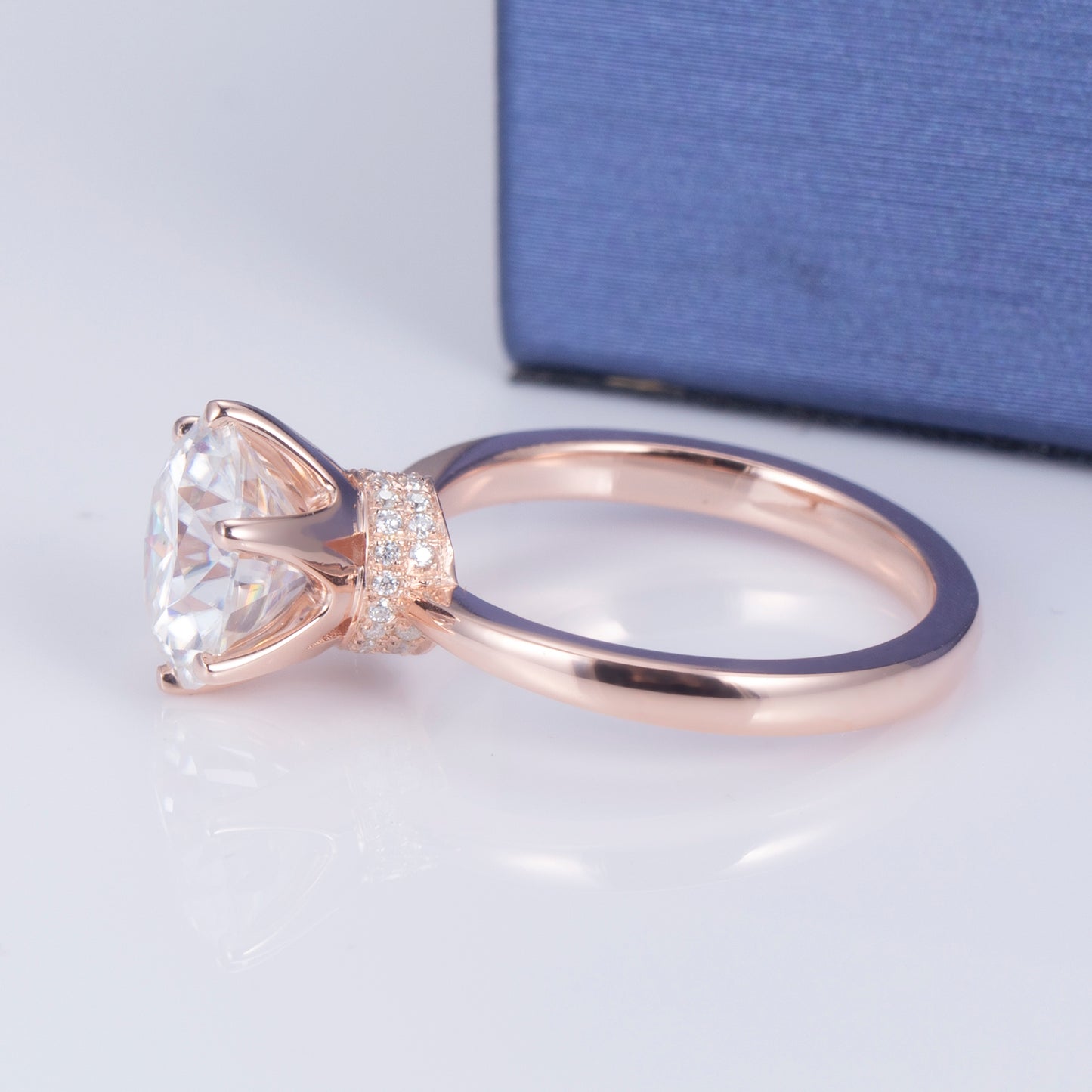 Eco-601: Llama del Solsticio – Anillo solitario de diamantes cultivados en laboratorio en oro rosa de 18 quilates 