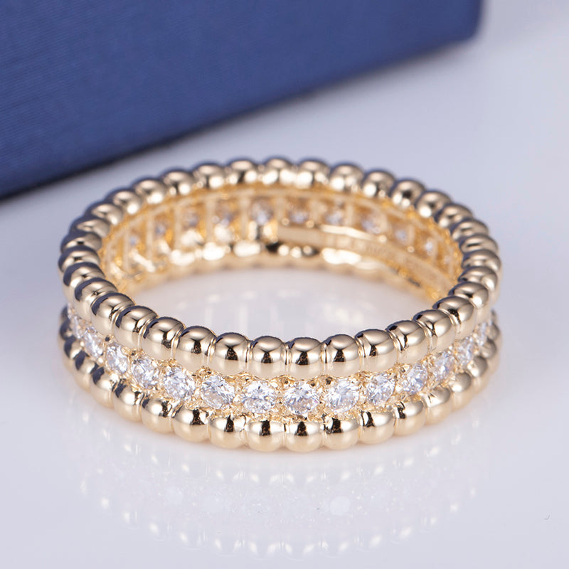 Eco-604: Ritmo Dorado – Anillo de canal de diamantes cultivados en laboratorio en oro de 18 quilates 