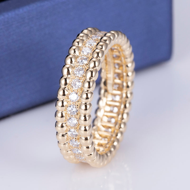 Eco-604: Ritmo Dorado – Anillo de canal de diamantes cultivados en laboratorio en oro de 18 quilates 