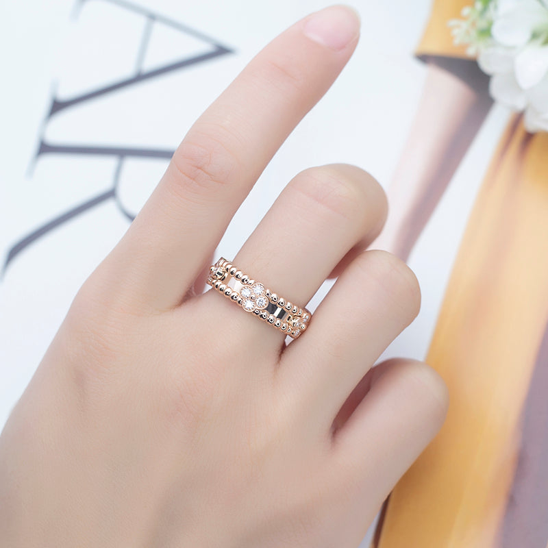 Eco-603: Jardín de Luz – Anillo floral con diamantes cultivados en laboratorio en oro rosa de 18 quilates 