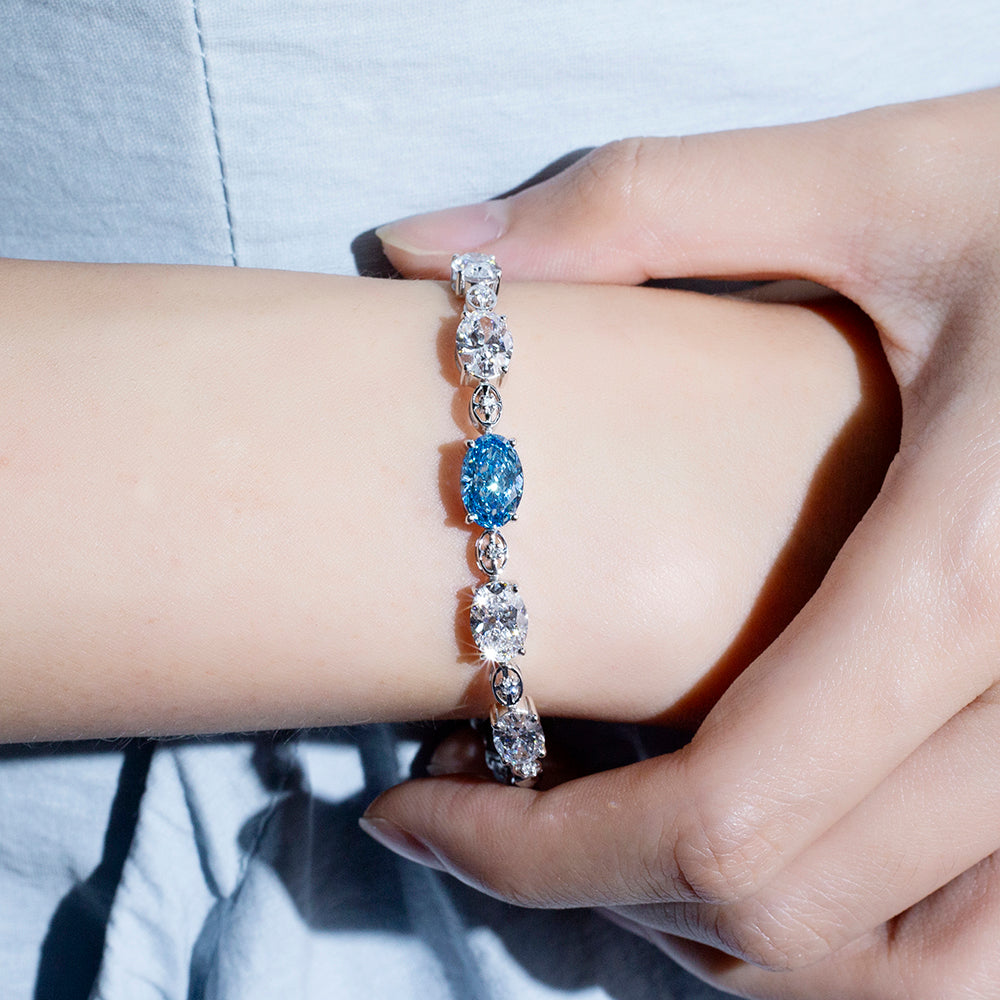 Ecob-642: Abrazo Azul – Pulsera de Zafiro Azul y Diamantes Cultivados en Laboratorio en Oro Blanco de 18 K 