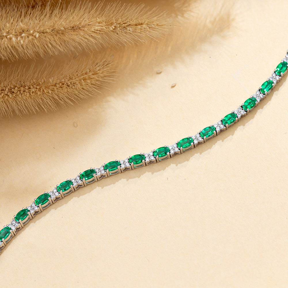 Ecob-627 | Emerald Reverie Halo Bracelet in 18K Gold