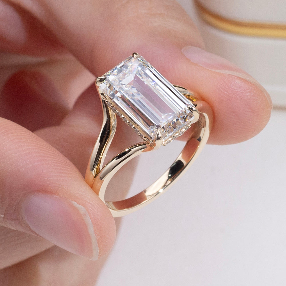 Eco-1912: Golden Axis – Lab-Grown Emerald-Cut Diamond Split Shank Ring in 18K Yellow Gold