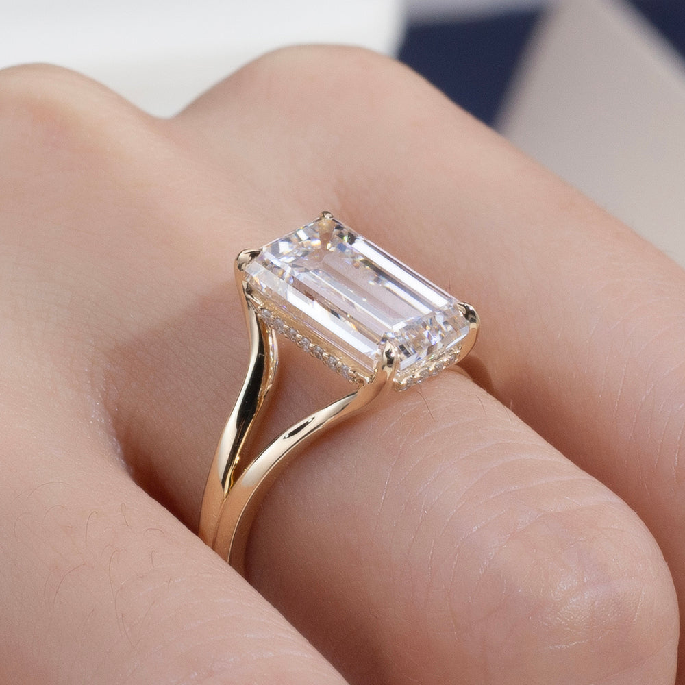 Eco-1912: Golden Axis – Lab-Grown Emerald-Cut Diamond Split Shank Ring in 18K Yellow Gold