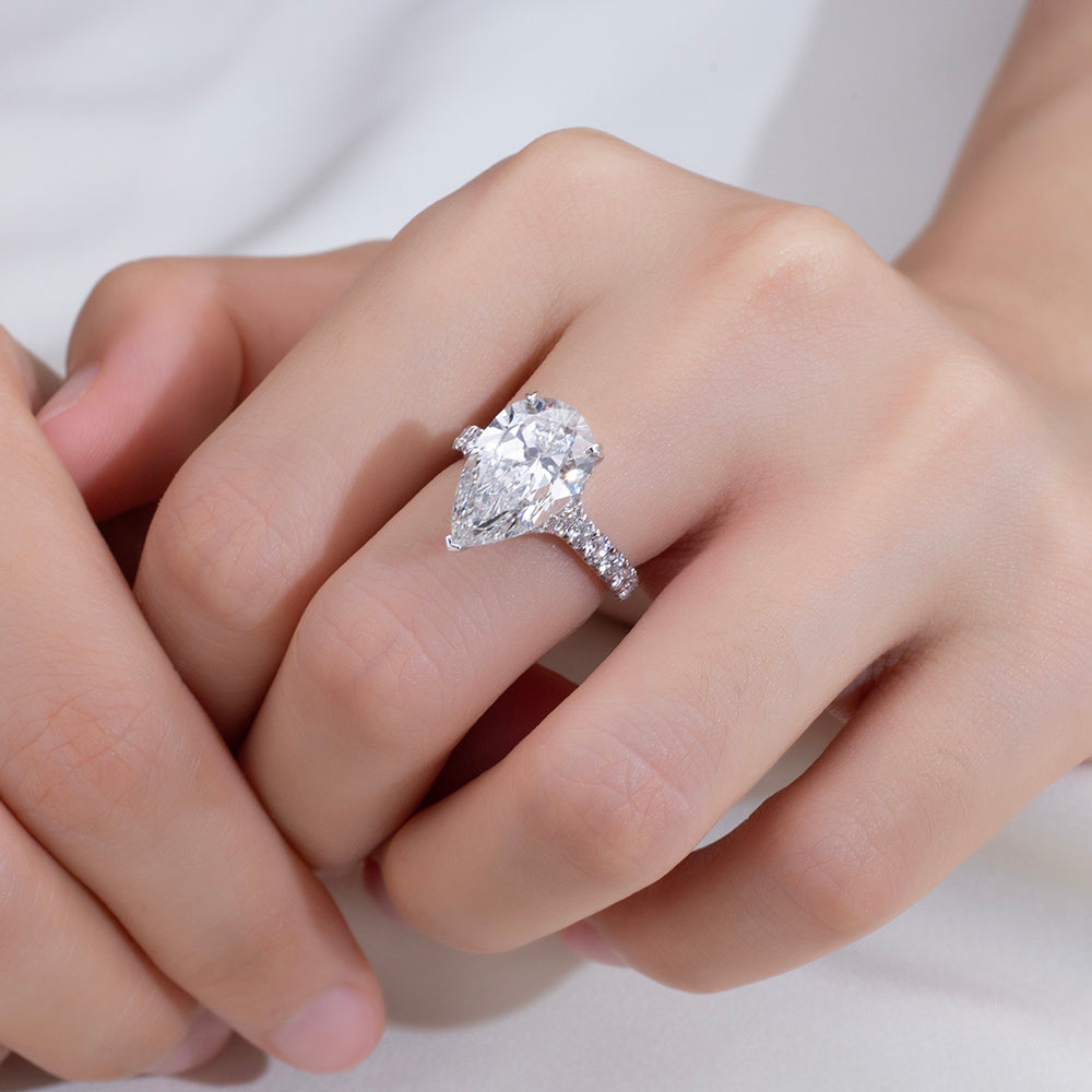 Eco-1915: Teardrop of Light – Lab-Grown Pear Diamond Pavé Ring in 18K White Gold