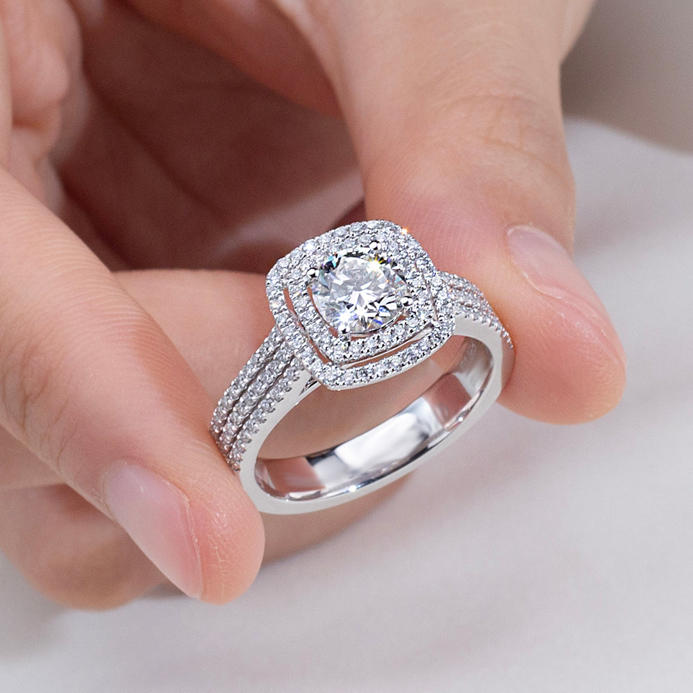 Eco-1917: Crown of Radiance – Lab-Grown Round Diamond Halo Ring in 18K White Gold